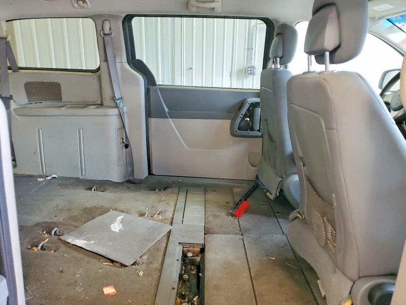 Photo 10 from auction – 2010 DODGE GRAND CARAVAN with VIN 2D4RN4DE4AR467695