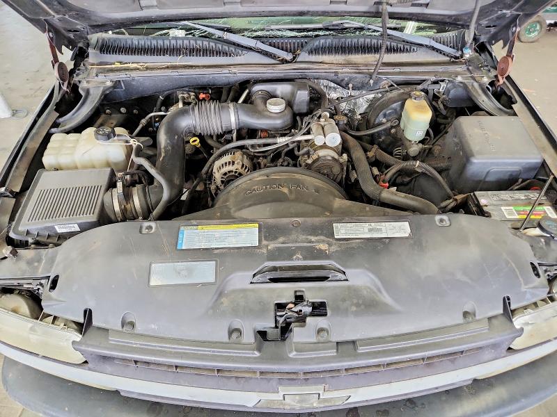 Photo 11 from auction – 2001 CHEVROLET SILVERADO with VIN 1GCEC14W81Z305826