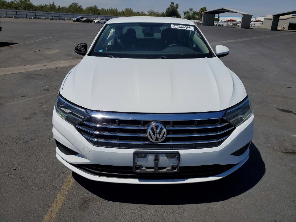 Photo 5 from auction – 2019 VOLKSWAGEN JETTA with VIN 3VWC57BU7KM194837