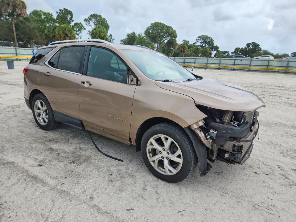 Photo 4 from auction – 2018 CHEVROLET EQUINOX with VIN 2GNAXKEX7J6311877
