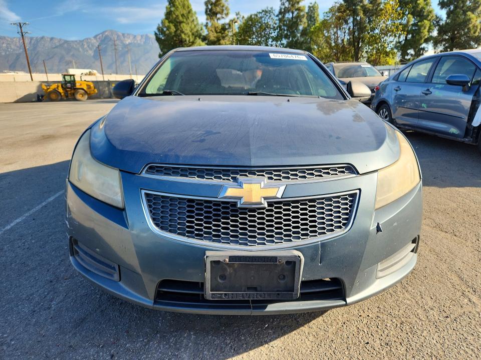 Photo 5 from auction – 2012 CHEVROLET CRUZE with VIN 1G1PC5SH8C7278980