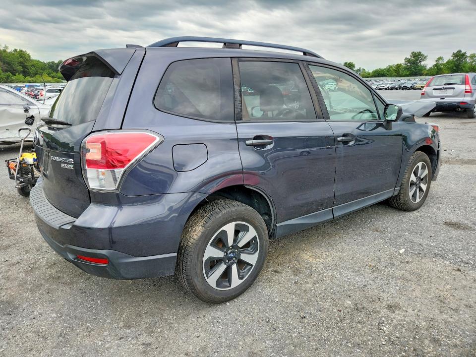 Photo 3 from auction – 2017 SUBARU FORESTER with VIN JF2SJAEC7HH812344