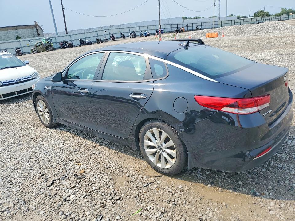 Photo 2 from auction – 2018 KIA OPTIMA with VIN 5XXGT4L33JG265496
