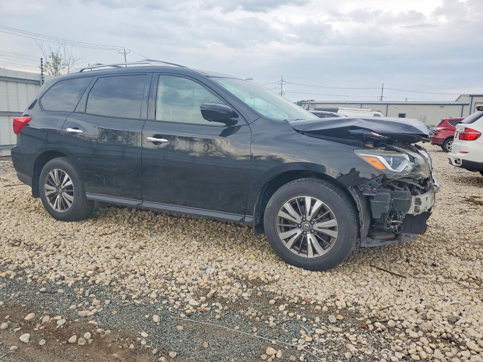 Photo 4 from auction – 2017 NISSAN PATHFINDER with VIN 5N1DR2MM9HC636728