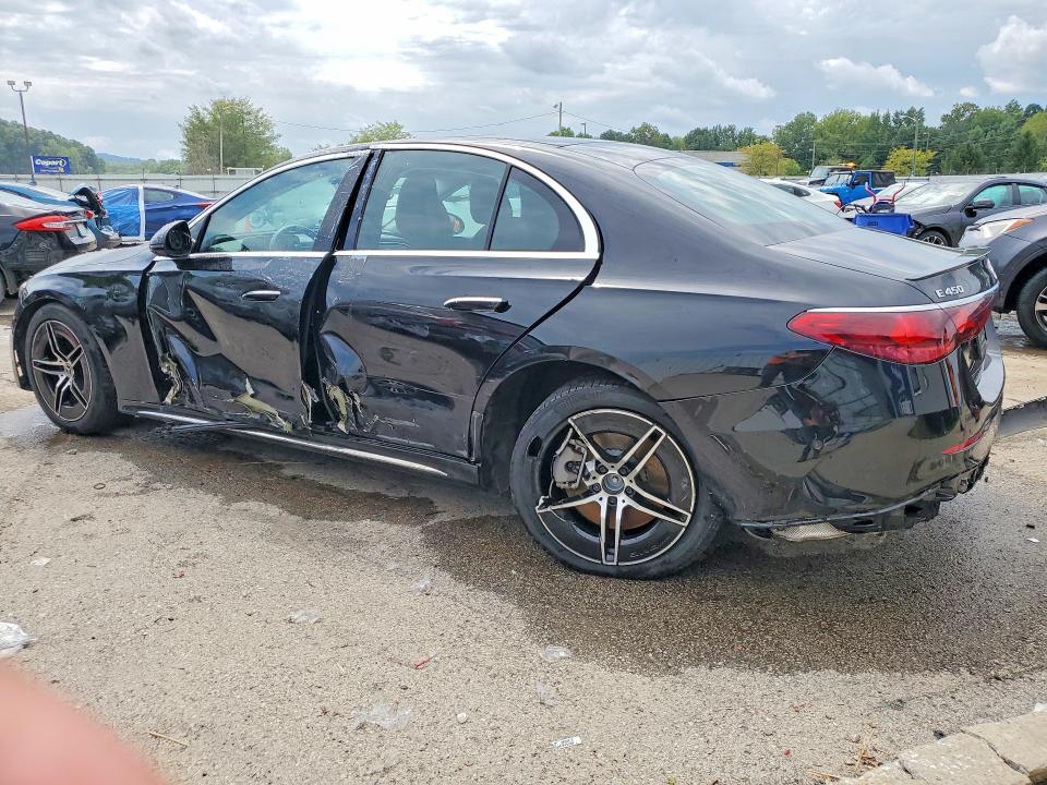 Photo 2 from auction – 2024 MERCEDES-BENZ E with VIN W1KLF6BB9RA040569