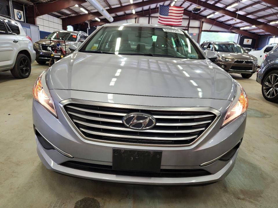 Photo 5 from auction – 2016 HYUNDAI SONATA with VIN 5NPE24AF3GH333574