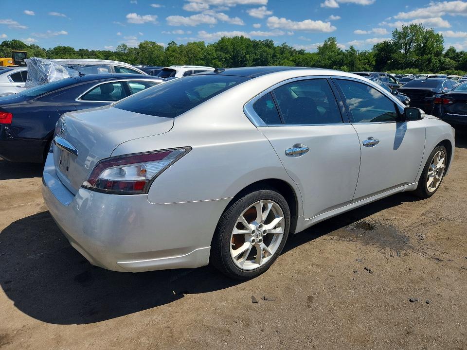 Photo 3 from auction – 2013 NISSAN MAXIMA with VIN 1N4AA5AP3DC818780