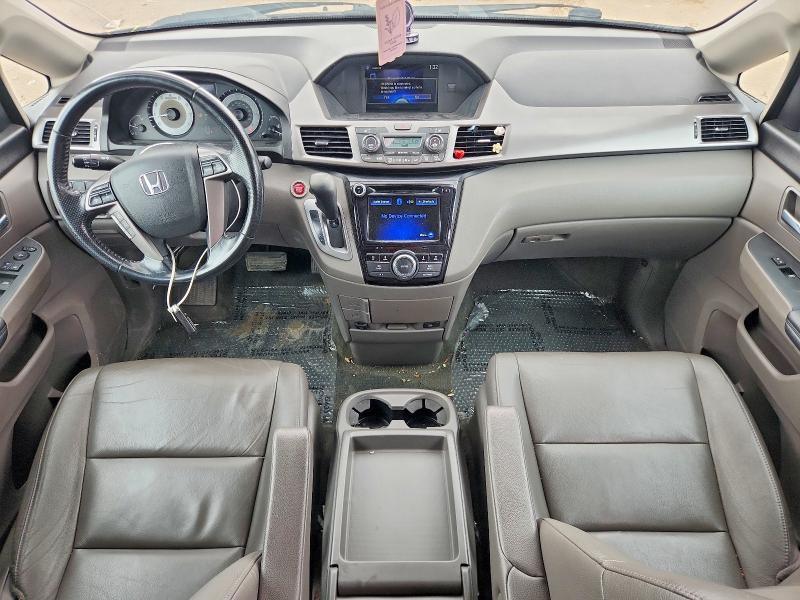 Photo 8 from auction – 2016 HONDA ODYSSEY with VIN 5FNRL5H6XGB112269
