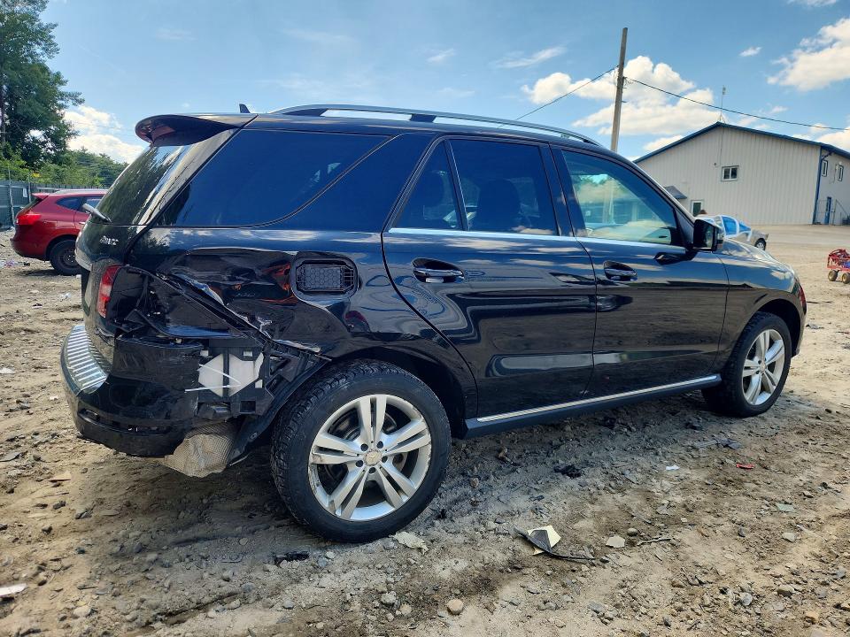 Photo 3 from auction – 2015 MERCEDES-BENZ ML with VIN 4JGDA5HB7FA503203