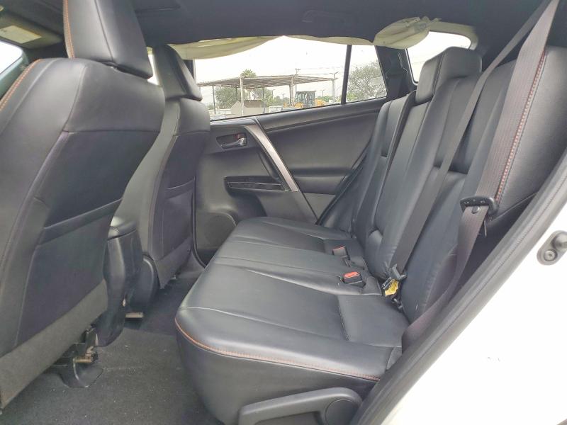 Photo 11 from auction – 2016 TOYOTA RAV4 with VIN JTMNFREVXGJ066038