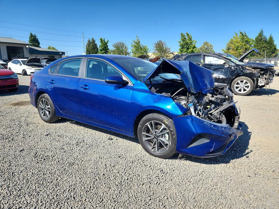 Photo 4 from auction – 2024 KIA FORTE with VIN 3KPF24AD9RE698738