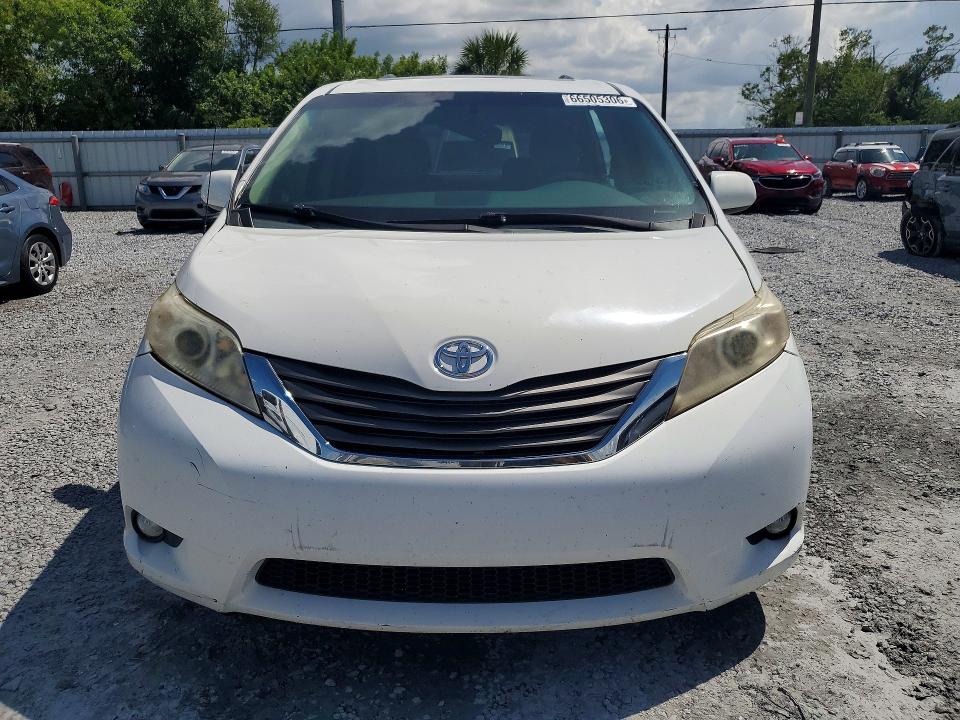 Photo 5 from auction – 2014 TOYOTA SIENNA with VIN 5TDYK3DC7ES455550