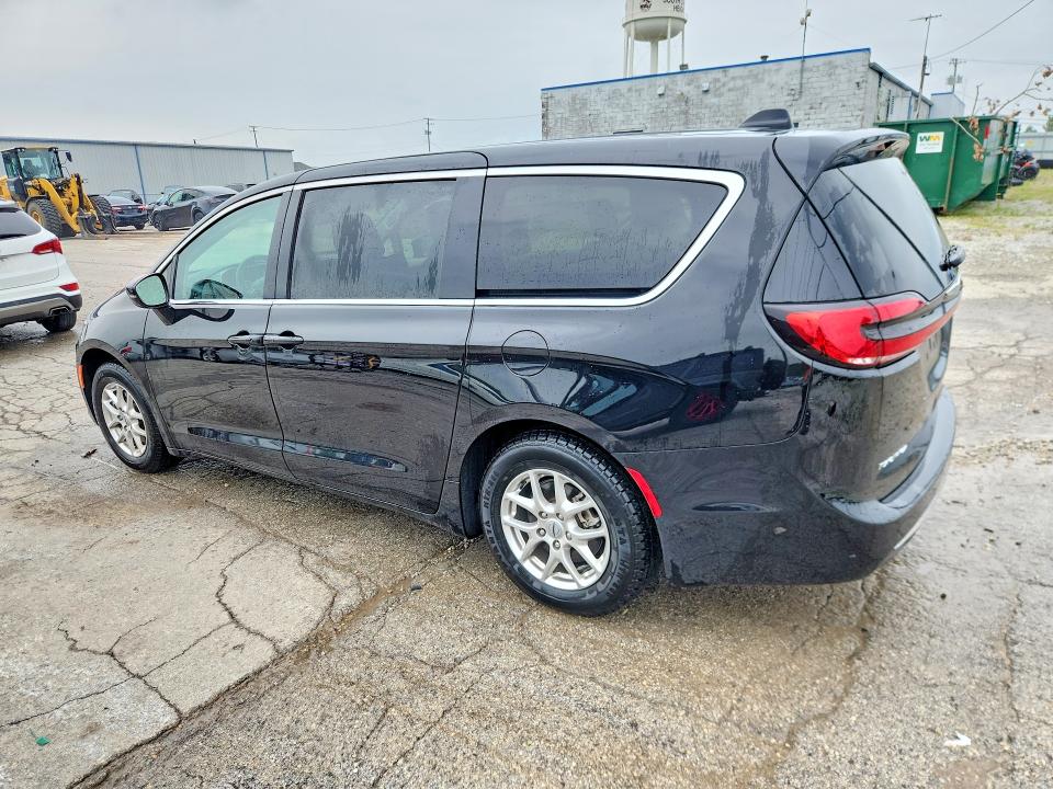 Photo 2 from auction – 2024 CHRYSLER PACIFICA with VIN 2C4RC1BG3RR179880