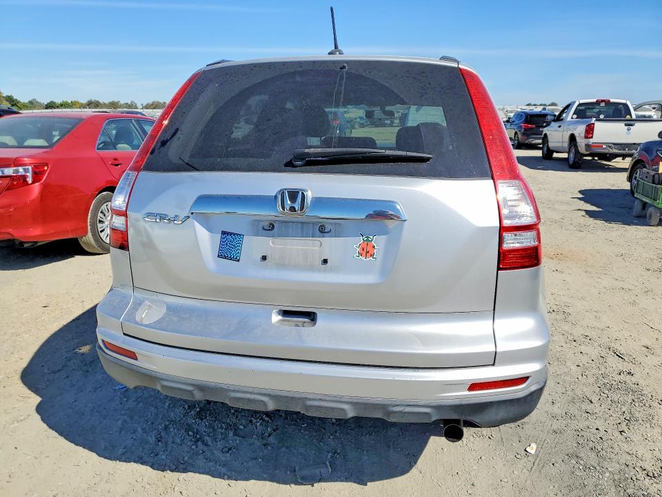 Photo 6 from auction – 2011 HONDA CR-V with VIN JHLRE3H70BC013993
