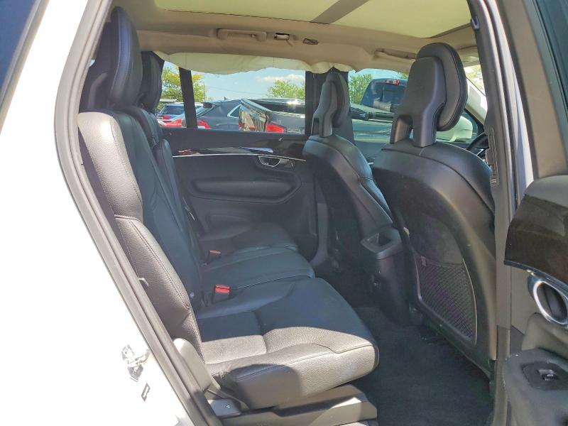 Photo 11 from auction – 2017 VOLVO XC90 with VIN YV4102XK5H1139146