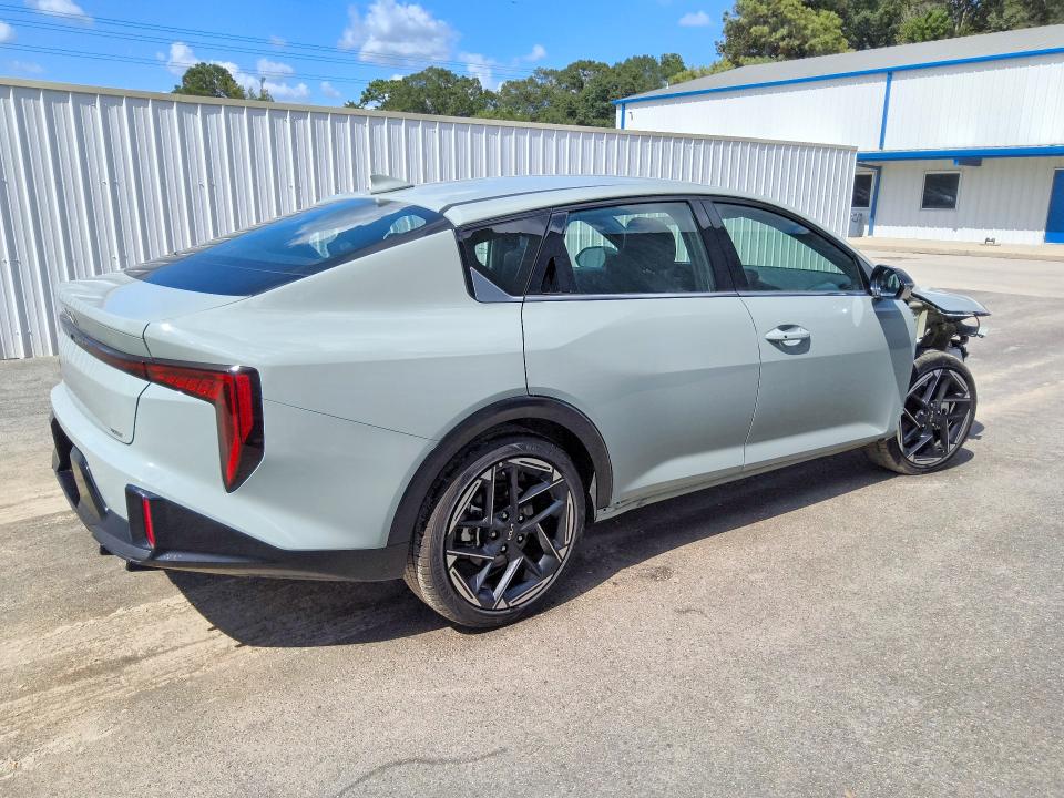 Photo 3 from auction – 2025 KIA K4 with VIN 3KPFW4DE8SE239103
