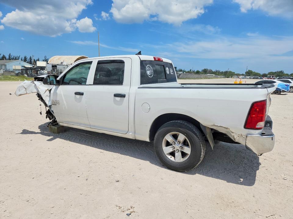 Снимка 2 от търг – 2023 RAM 1500 CLASSIC с VIN 1C6RR7LG3PS516843