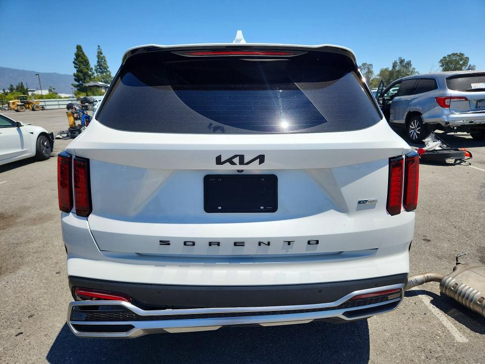 Photo 6 from auction – 2022 KIA SORENTO with VIN KNDRH4LG7N5095666