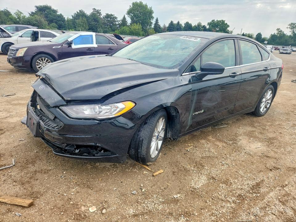 FORD FUSION 2017 with VIN 3FA6P0LU2HR310091 - Photo from auction