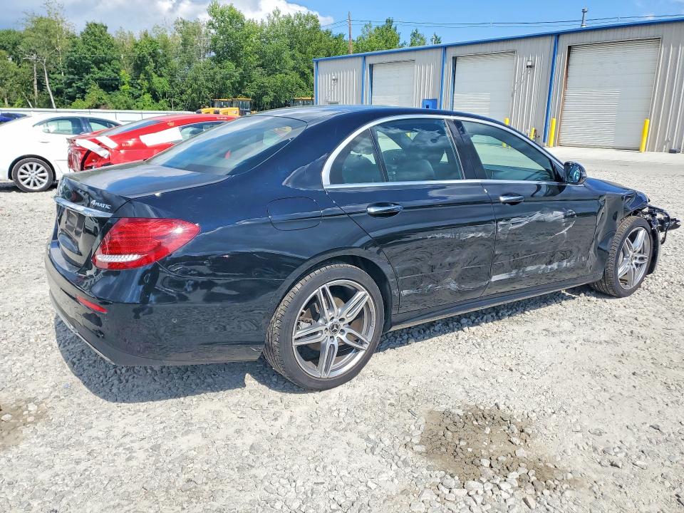 Photo 3 from auction – 2018 MERCEDES-BENZ E with VIN WDDZF4KB7JA376997