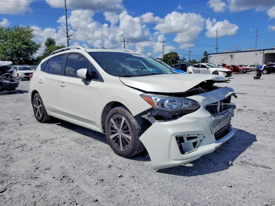 Photo 4 from auction – 2019 SUBARU IMPREZA with VIN 4S3GTAC64K3741071