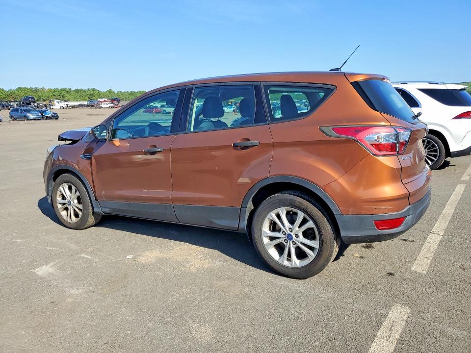 Photo 2 from auction – 2017 FORD ESCAPE with VIN 1FMCU0F71HUA17685
