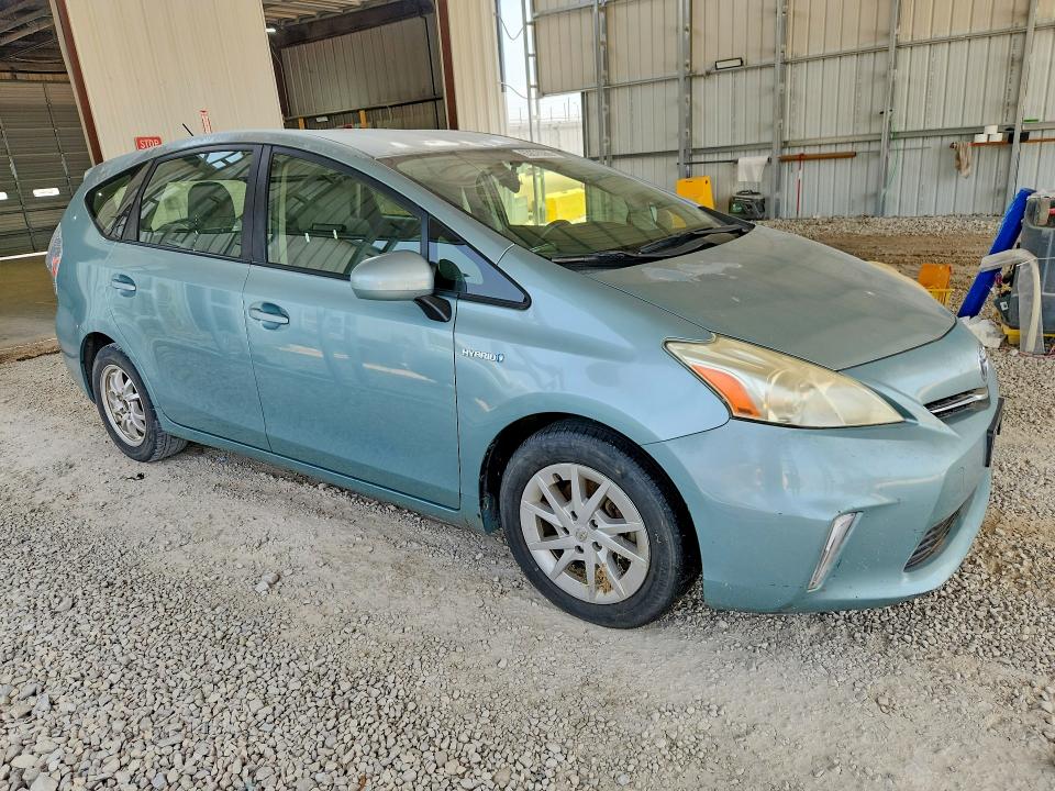 Photo 4 from auction – 2013 TOYOTA PRIUS V with VIN JTDZN3EU8D3211294