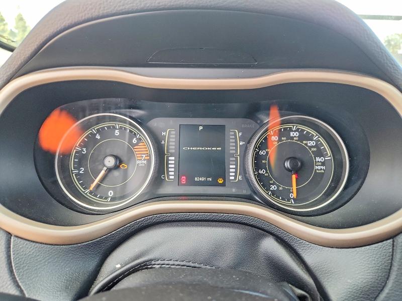 Photo 9 from auction – 2017 JEEP CHEROKEE with VIN 1C4PJLCB5HW668251