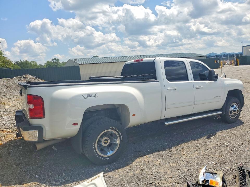 Photo 3 from auction – 2011 CHEVROLET SILVERADO with VIN 1GC4K1C89BF221731