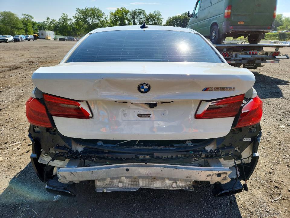 Photo 6 from auction – 2019 BMW M550XI with VIN WBAJB9C56KB464330