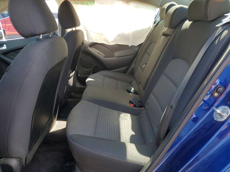 Photo 10 from auction – 2018 KIA FORTE with VIN 3KPFL4A76JE276941