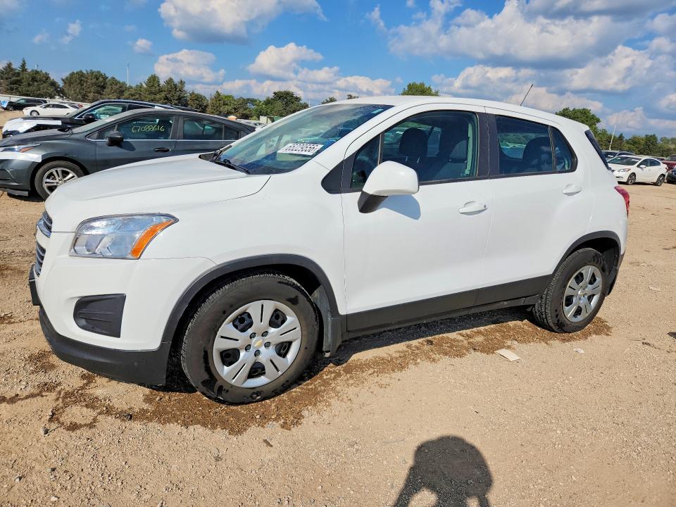 CHEVROLET TRAX 2016 with VIN KL7CJKSB2GB659696 - Photo from auction