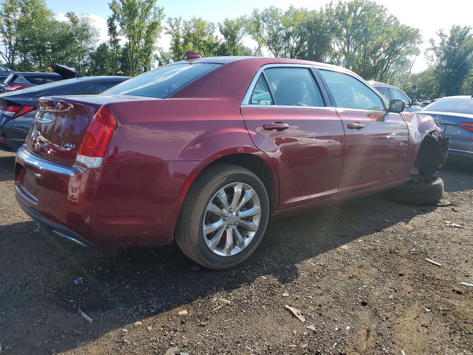 Photo 3 from auction – 2015 CHRYSLER 300 with VIN 2C3CCARG4FH883040