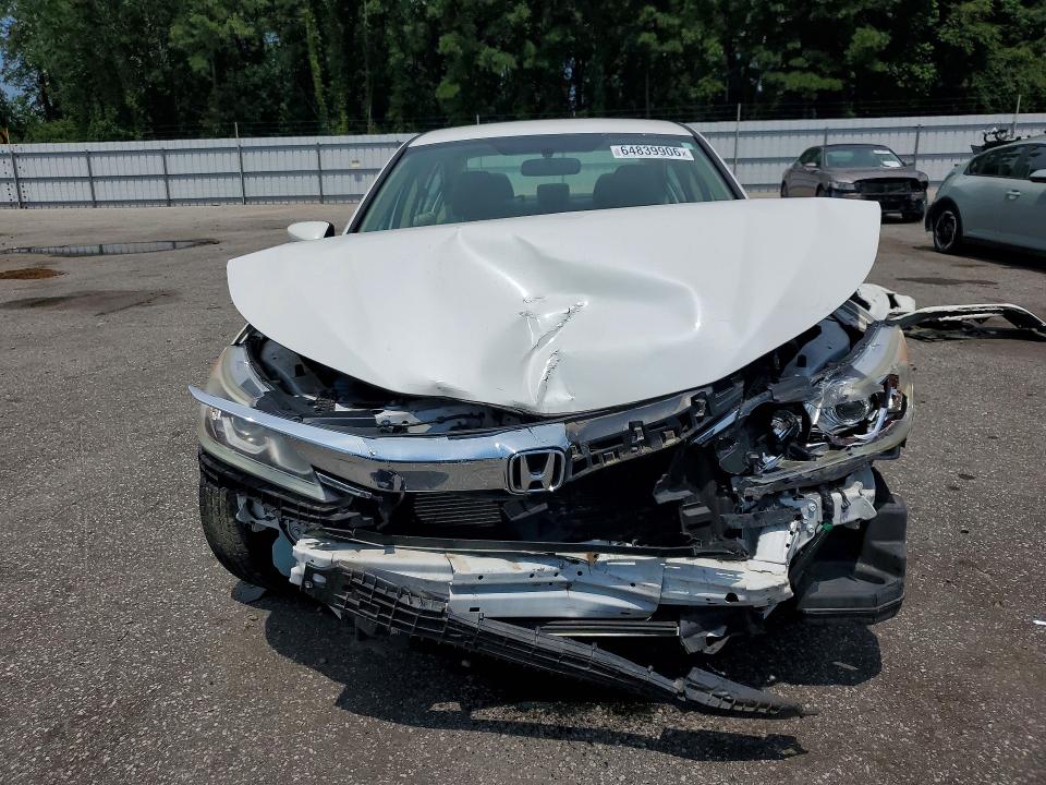 Photo 5 from auction – 2016 HONDA ACCORD with VIN 1HGCR2F34GA220649