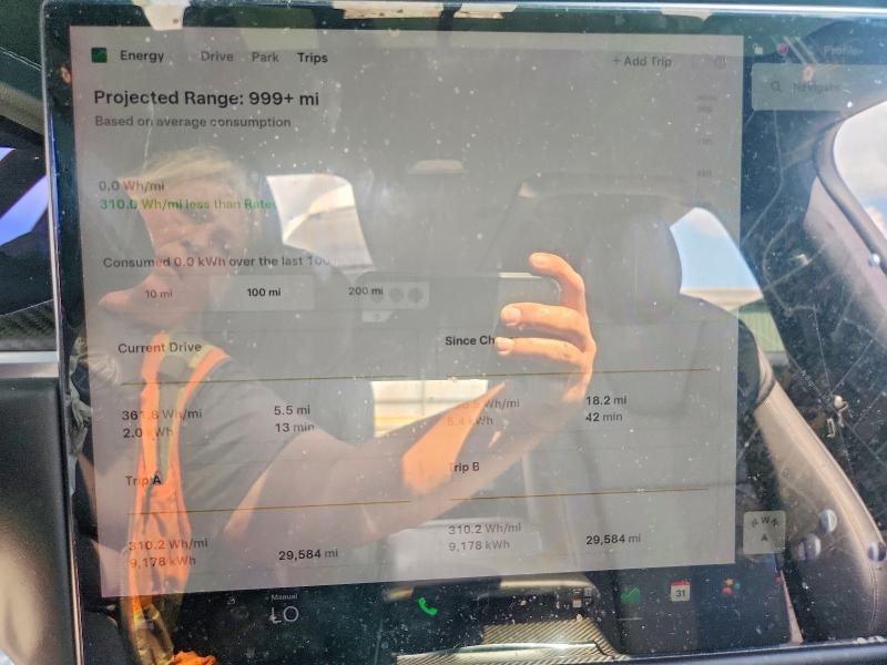 Photo 9 from auction – 2022 TESLA MODEL X with VIN 7SAXCBE67NF332236