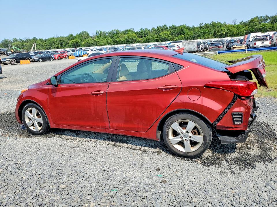 Photo 2 from auction – 2013 HYUNDAI ELANTRA with VIN 5NPDH4AE4DH347058