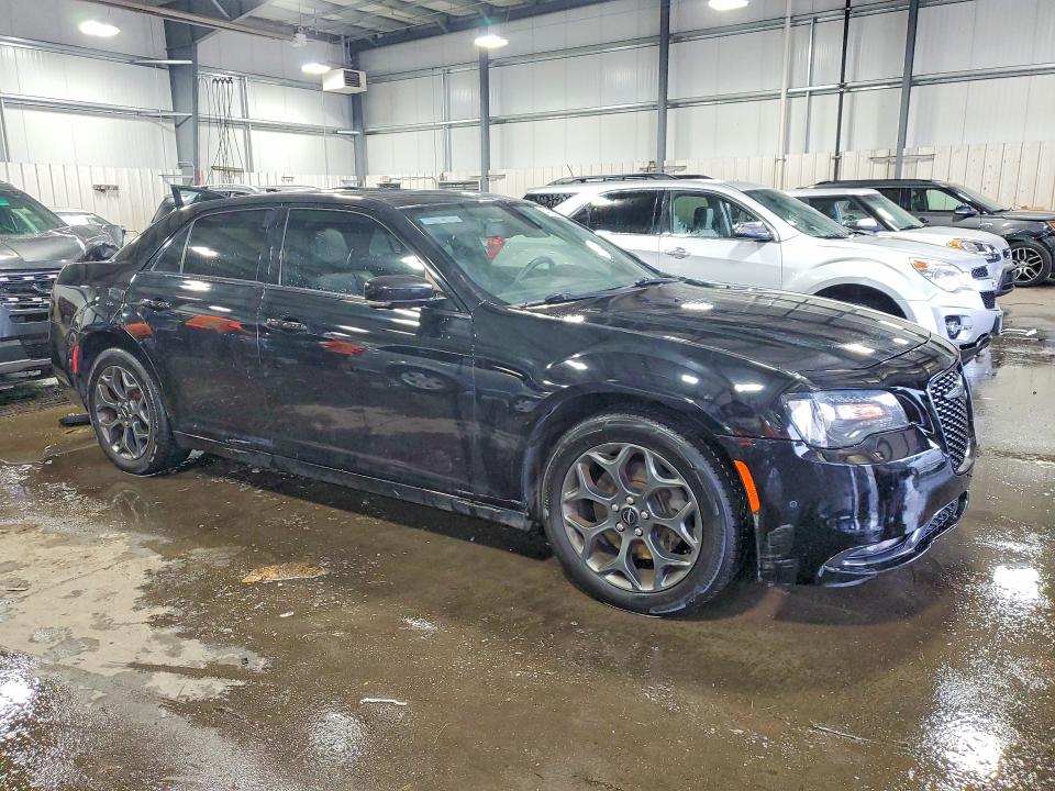 Photo 4 from auction – 2018 CHRYSLER 300 with VIN 2C3CCAGG5JH292310