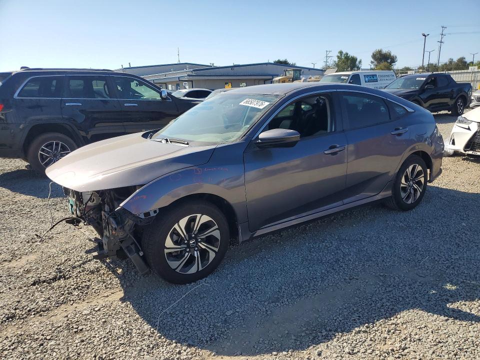 HONDA CIVIC 2017 with VIN 19XFC2F50HE230267 - Photo from auction
