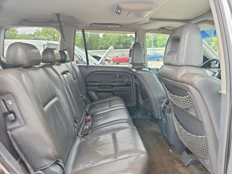 Photo 11 from auction – 2005 HONDA PILOT with VIN 5FNYF18625B041657