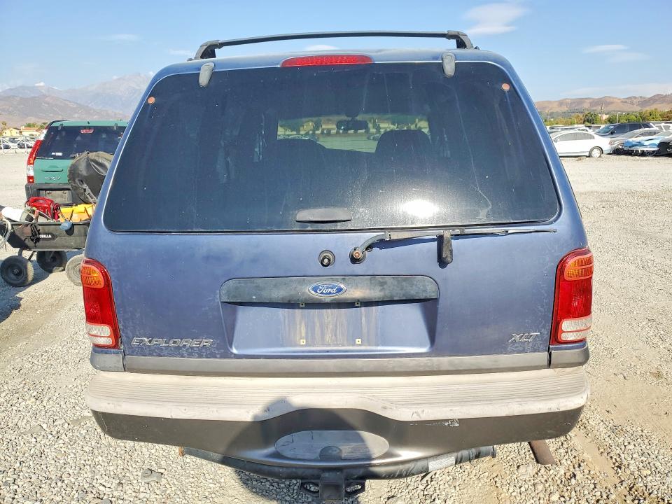 Photo 6 from auction – 2001 FORD EXPLORER with VIN 1FMZU73E91ZA28447
