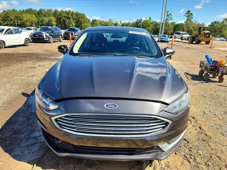 Photo 5 from auction – 2017 FORD FUSION with VIN 3FA6P0HD2HR305322