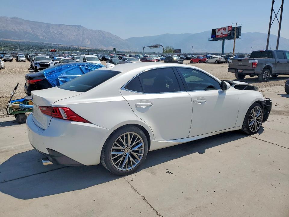 Photo 3 from auction – 2016 LEXUS IS with VIN JTHCM1D28G5007793