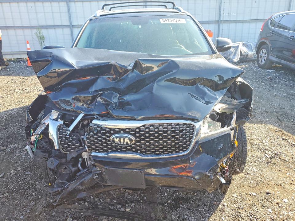 Photo 5 from auction – 2016 KIA SORENTO with VIN 5XYPKDA57GG164103