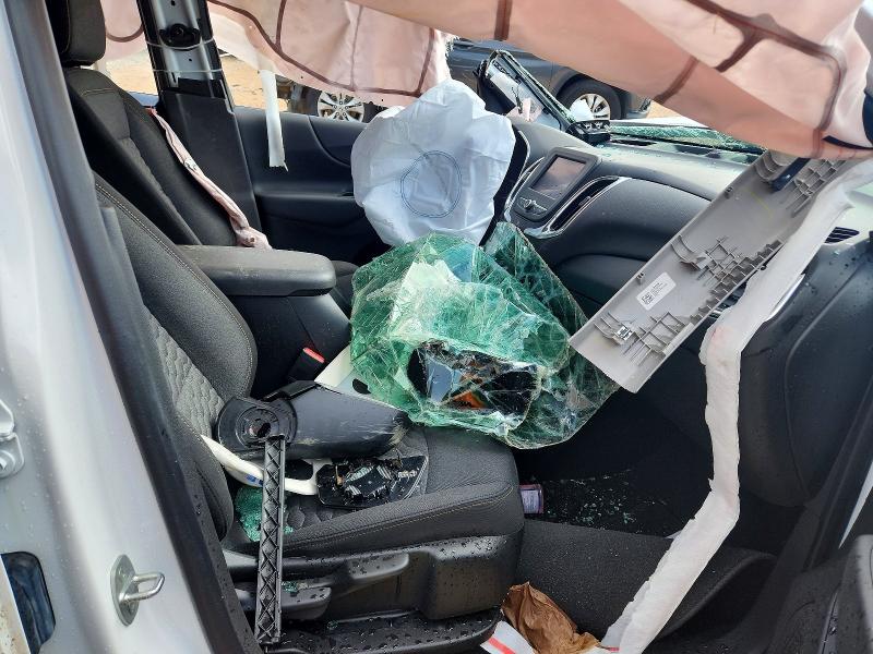 Photo 7 from auction – 2020 CHEVROLET EQUINOX with VIN 2GNAXKEV5L6247484