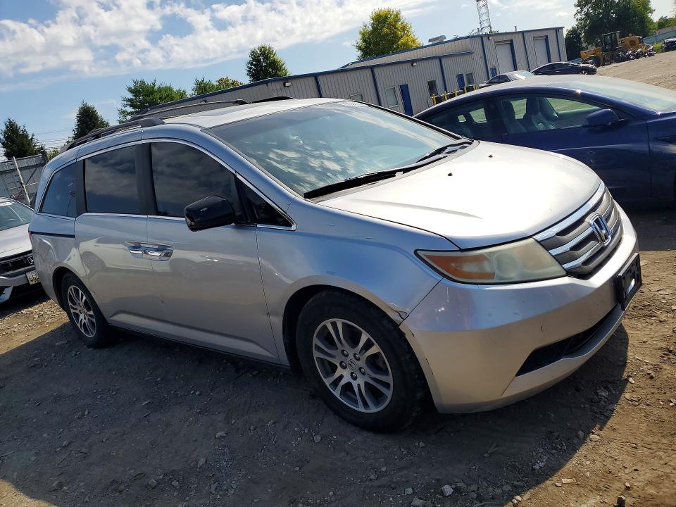 Photo 4 from auction – 2011 HONDA ODYSSEY with VIN 5FNRL5H67BB013949