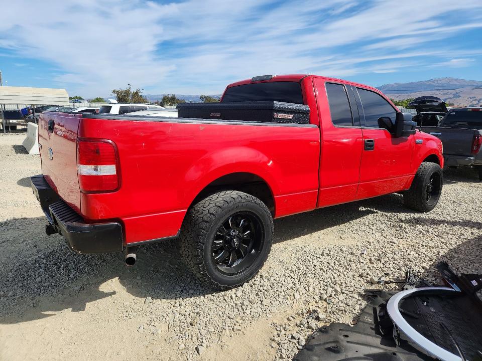 Photo 3 from auction – 2004 FORD F150 with VIN 1FTPX12564NA57658