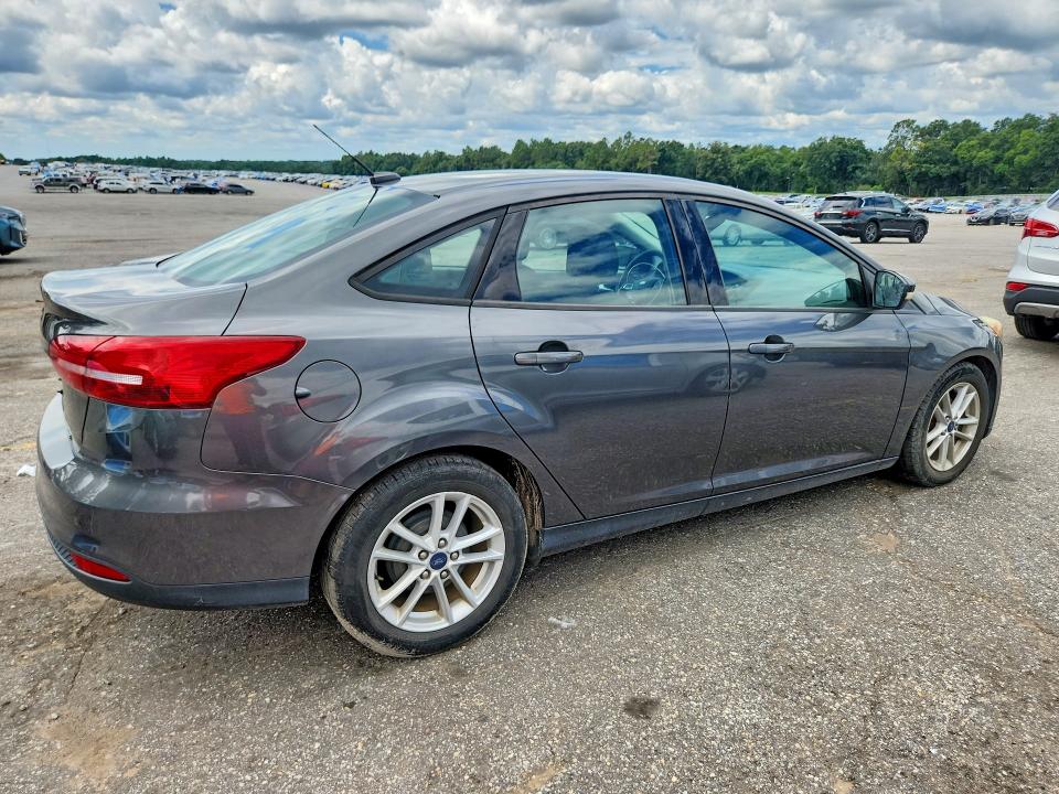 Photo 3 from auction – 2017 FORD FOCUS with VIN 1FADP3F21HL274914
