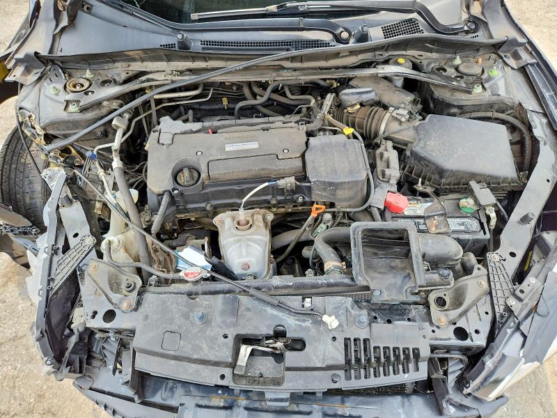 Photo 11 from auction – 2016 HONDA ACCORD with VIN 1HGCR2F71GA160204