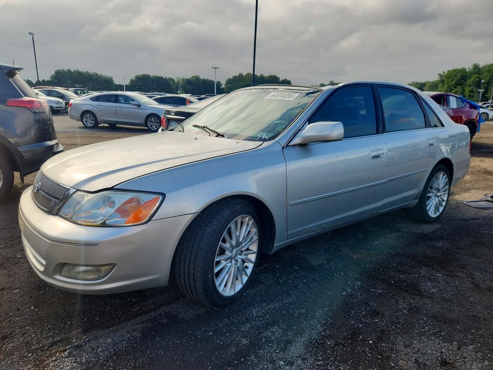 TOYOTA AVALON 2002 с VIN 4T1BF28B42U235789 - Фото с аукциона