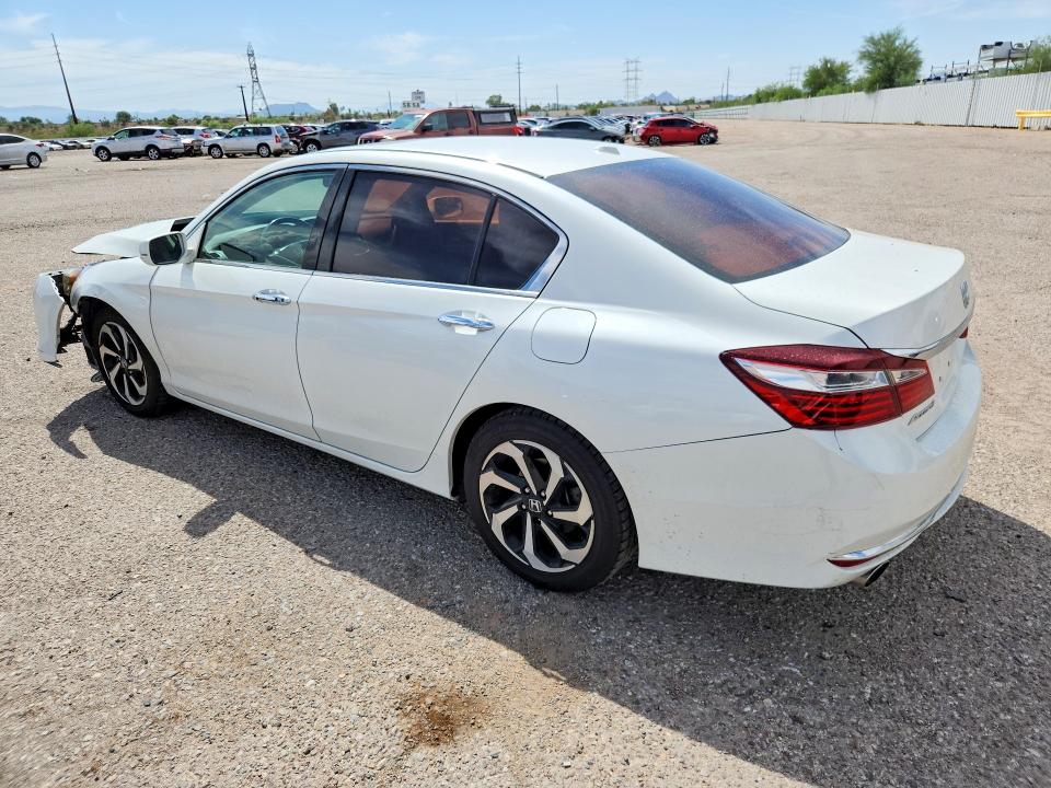 Photo 2 from auction – 2017 HONDA ACCORD with VIN 1HGCR3F82HA007251